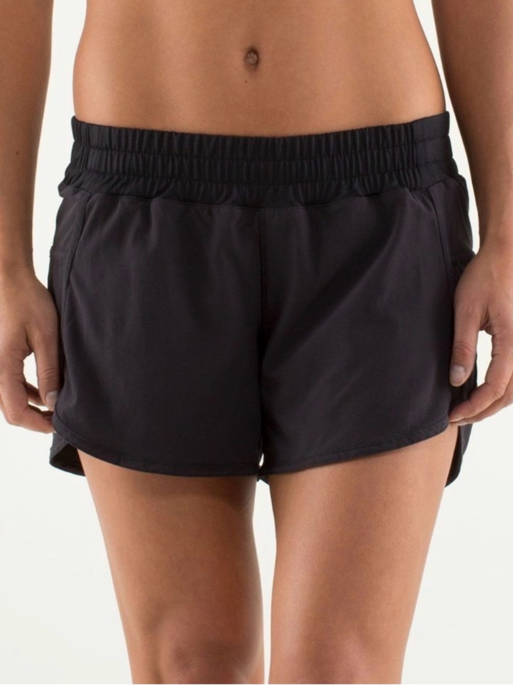 Lululemon Run Track Attack Lined 3.5” Black Size 10 Gym Yoga Run Athletic
